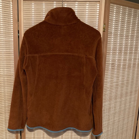 Patagonia fleece pullover - Picture 2 of 3